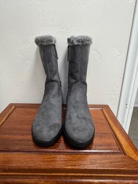 Anne Klein Grey Faux Fur Lined Boots - size 8.5, brand new inbox
